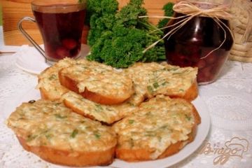 фото рецепта Луково-яичные бутерброды
