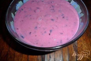 фото рецепта Кефирная вкусняшка для детей с смородиной