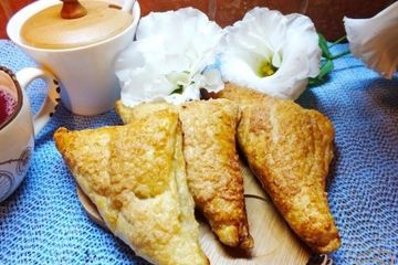 фото рецепта Слойки с бананом