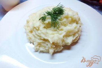 фото рецепта Картофельное пюре с сулугуни