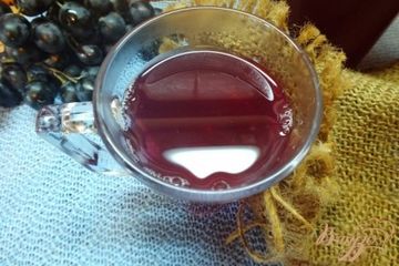 фото рецепта Виноградный компот с кардамоном и гвоздикой