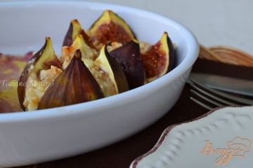 фото рецепта Инжир с козьим сыром и орешками