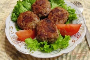 фото рецепта Мясные котлеты с добавлением кабачков