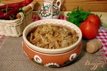 фото рецепта Капуста тушёная с куриными желудочками