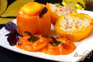 фото рецепта Запечённые перцы с кус-кусом и овощами