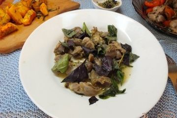 фото рецепта Желудки с розмарином и свежим базиликом