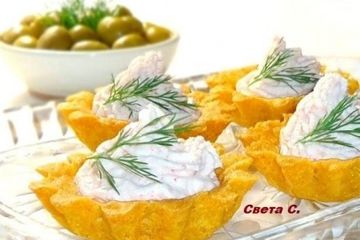 фото рецепта Кукурузные тарталетки с паштетом из крабовых палочек