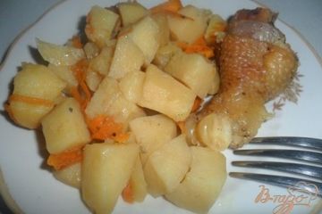 фото рецепта Тушёный картофель с мясом в чугунке по деревенски