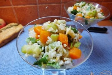 фото рецепта Салат с неочищенным рисом с тыквой