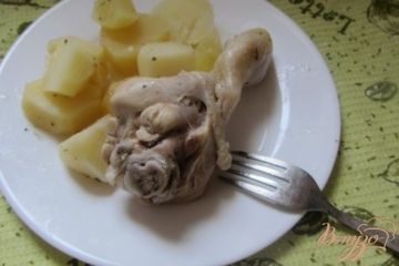 фото рецепта Душистая отварная куриная ножка