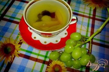 фото рецепта Компот из груш и ежевики и ...