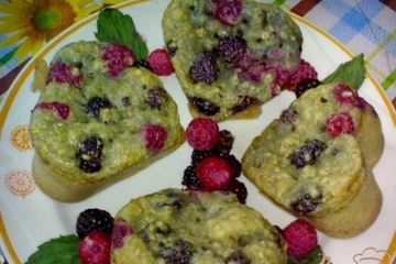 фото рецепта Кексы с карри и ягодами