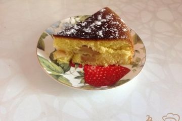 фото рецепта Бисквит с яблоками в мультиварке