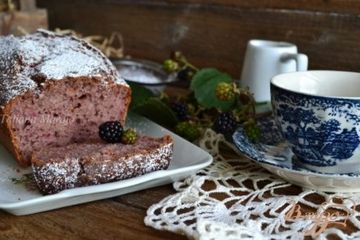 фото рецепта Ежевичный кекс на оливковом масле