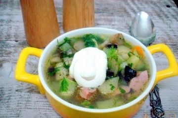 фото рецепта Овощной суп с кабачками и сардельками