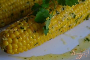 фото рецепта Кукуруза чесночно-сливочная с кинзой