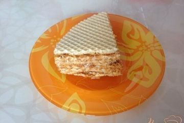 фото рецепта Вафельный торт со сгущенкой