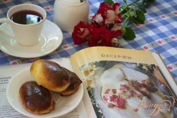 фото рецепта Пирожки на французском тесте с вишней