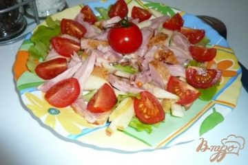 фото рецепта Салат с копченой курицей