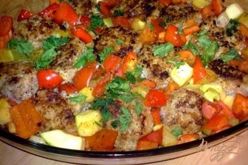 фото рецепта Фрикадельки с овощами