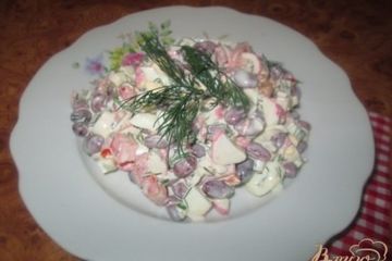 фото рецепта Салат с фасолью и крабовыми палочками