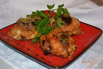 фото рецепта Куриные бедра с черносливом