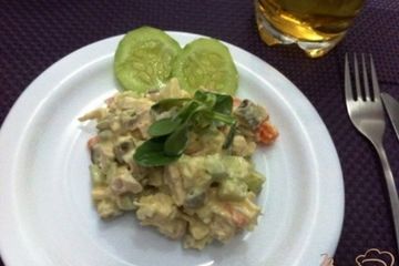 фото рецепта Салат Оливье с курицей