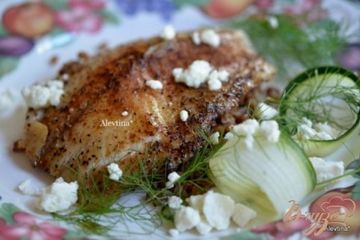 фото рецепта Тилапия с гречкой, с фетой и огурцом
