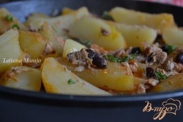 фото рецепта Картофельные дольки с тунцом