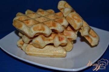 фото рецепта Сырные вафли на белом вине