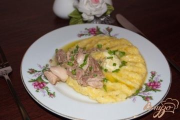 фото рецепта Кукурузная каша с тунцом