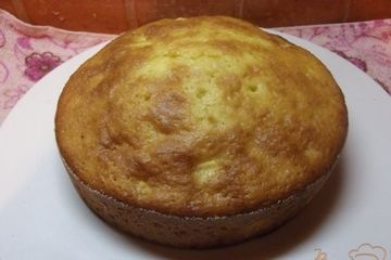 фото рецепта Яблочный пирог с черешней и изюмом