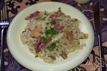 фото рецепта Паста с шашлычными колбасками и грибочками