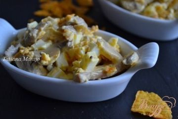 фото рецепта Салат с кукурузными чипсами