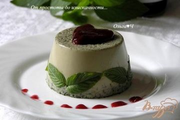 фото рецепта Мятное бланманже с вишневым конфитюром