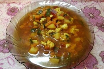 фото рецепта Куриный суп со шпинатом