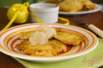 фото рецепта Картофельные оладьи с яблочным муссом