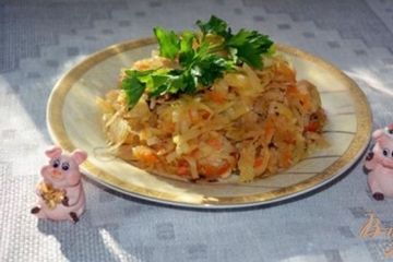 фото рецепта Тушеная капуста с куриной грудкой