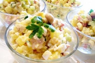фото рецепта Салат с маринованными шампиньонами