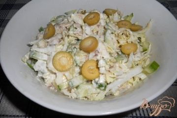 фото рецепта Салат с тунцом и пекинской капустой