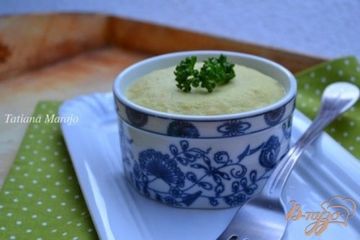 фото рецепта Омлет с авокадо и крабами