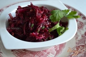 фото рецепта Острый свекольный салат с арахисом