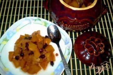 фото рецепта Тыква томленная с ягодами и фруктами