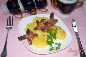 фото рецепта Запеченные сосиски с картофелем