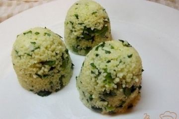 фото рецепта Салат из кус-кус и шпината