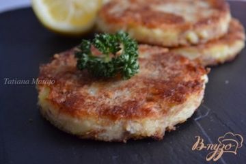 фото рецепта Картофельные биточки с тунцом