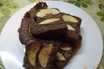 фото рецепта Пирог шоколадный с яблоками