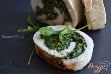 фото рецепта Куриный рулет со шпинатом