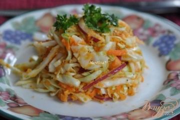 фото рецепта Салат с капустой острый