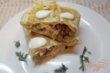 фото рецепта Куриная шаурма с картофелем и грибами